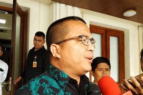 Hari Ini MKMK Periksa Denny Indrayana Dan Anwar Usman Terkait Dugaan