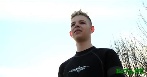 Blowing A Gay In A Car Sex Scene