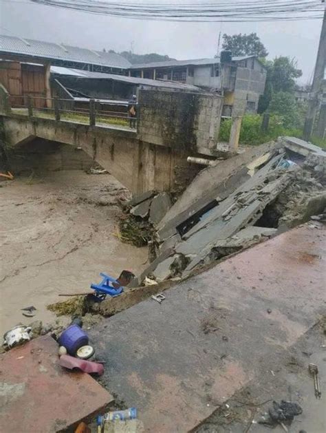 Surgen más imágenes de las grandes grietas por fuertes lluvias