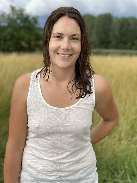 Cold Outside Nudes Braless Nude Pics Org