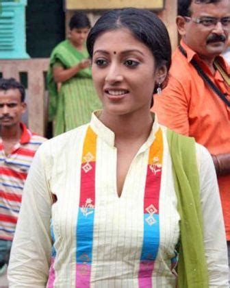 Paoli Dam Indian Bengali Kolkata Tollywood Movie Hot Actress Bed