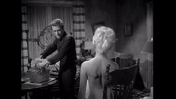 Un Cubo De B Modelo De Chica Desnuda Sexy Xvideos