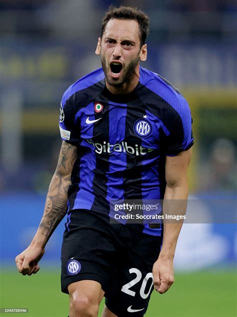 hakan calhanoglu  fc internazionale celebrates     uefa