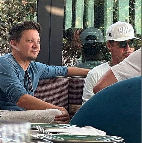 Is Chris Evans married?