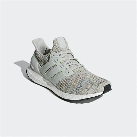 Adidas Ultra Boost Beige Carbon Aw18