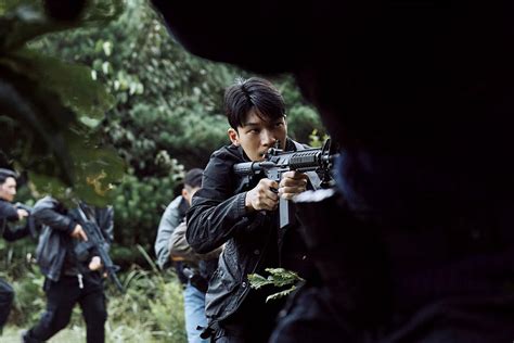 Who Is Wi Ha Joon The Hot Squid Game Police Officer Her World Singapore