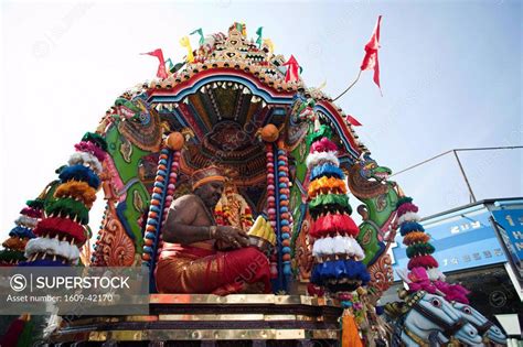 England London Ealing Shri Kanaga Thurkkai Amman Temple Chariot