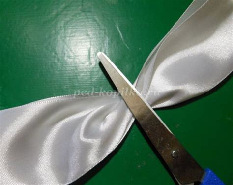 Лилии из атласных лент своими руками. Мастер-класс