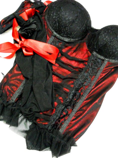 Monde Privé Lingerie Closet de Lingerie