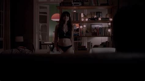 Naked Bianca Comparato In Romance Policial Espinosa