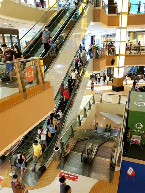 青蛙生活點滴 Froggy s Bits of Life 酸辣湯麵 Hot and Sour Soup noodle 小籠包 Xiao Long Bao 鼎泰豐 Din Tai