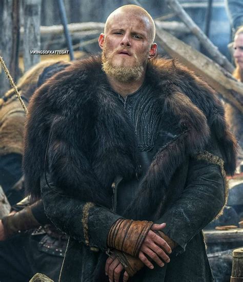 Bjorn Ironside (Vikings) vs Balian of Ibelin (Kingdom of Heaven ...