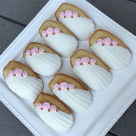 Flower-shaped Sugar Cookies with Pink Icing