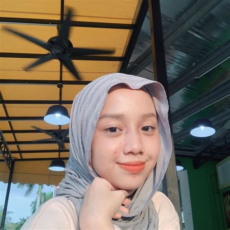 𝒮𝓎𝓊𝒽𝒶𝒾𝓁𝒶 🧚🏻‍♀️ On Instagram “lately Ni Syu Jarang Selfie Sebab