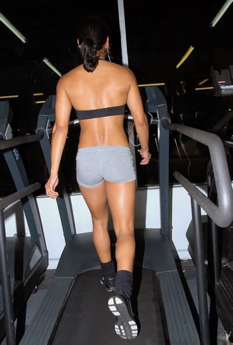 Sporty Milf Booty Pics And A Bare Ass Workout With Hot Blond PornPics