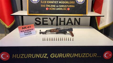 Adana Seyhan da AK 47 Tüfeği Operasyonu Evdeki Silah Tartışma Yarattı