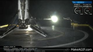 spacex - What's the purpose of the white flashing lights on the Falcon ...