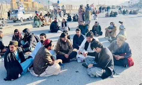 pashtuns protest intensifies  detention  ptm chief manzoor pashteen