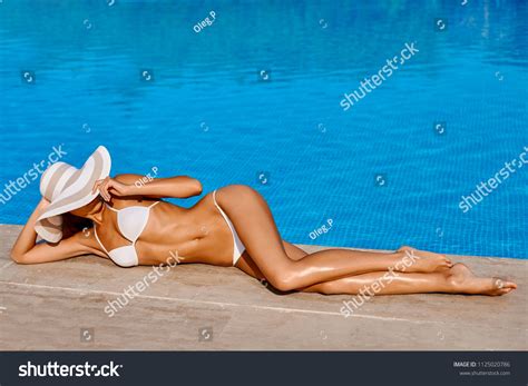 141 Hot Babe Bikini Yellow Images Stock Photos Vectors Shutterstock