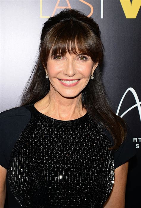 Mary Steenburgen Is “Obsessed” With The Accordion - Closer Weekly