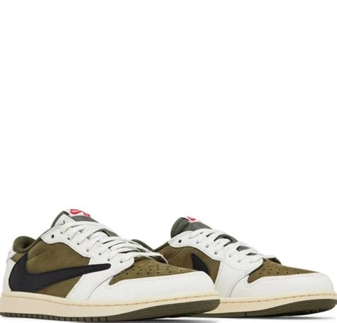 Купить оригинальные кроссовки Travis Scott в интернет-магазине Moscow Stock