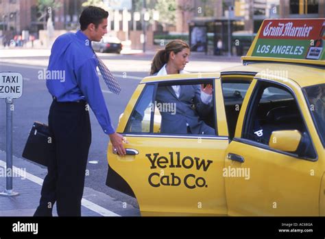 Taxi Cab In Los Angeles Hi Res Stock Photography And Images Alamy