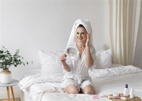 Embrace the Monsoon Glow: Essential Skincare Tips for Monsoons - Synk