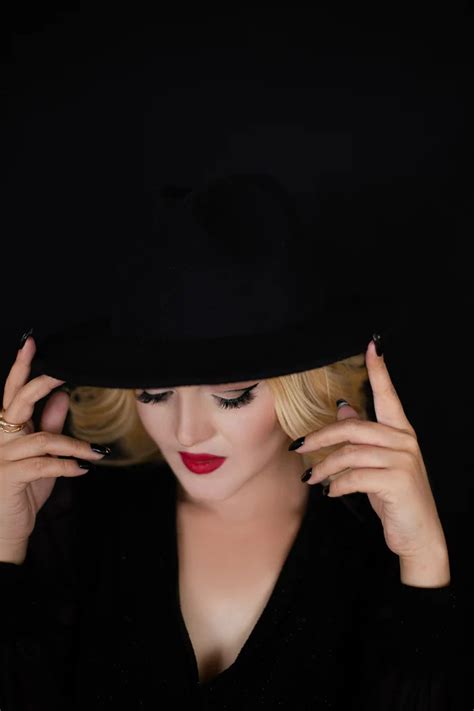 Miss Lavinia Miss Lavinia Cam Model Free Live Sex Chat Room Camsoda