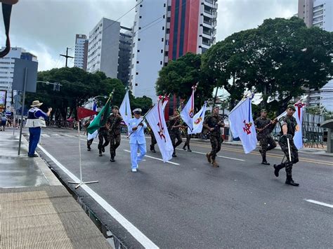 Imagens Mostram Ruas Vazias Para O Desfile C Vico Militar De De