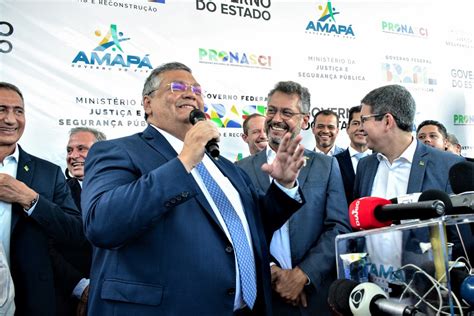 Portal Governo Do Amap Governador Cl Cio Lu S Entrega Viaturas