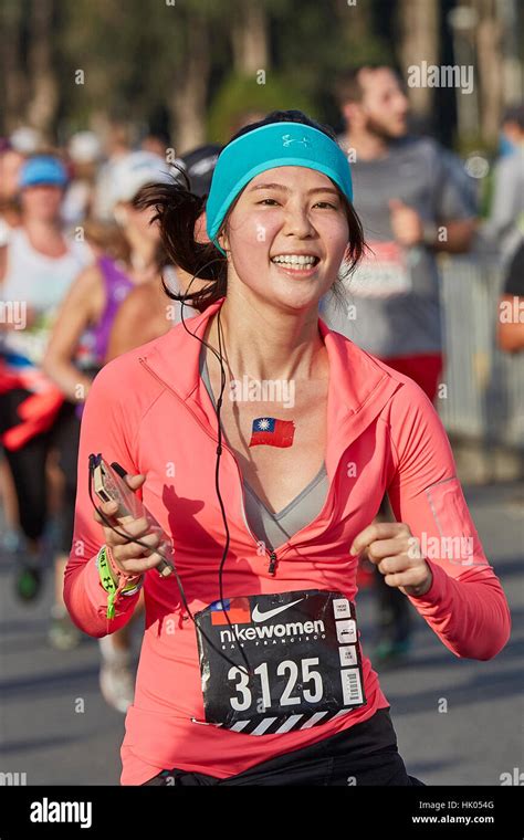 Female Athlete Running In The Nike Womans Half Marathon San Francisco