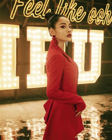 Khi hot girl đi làm ca sĩ Người bị chỉ trích kẻ bị xóa kênh YouTube 2sao