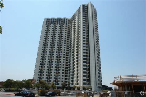 Pacific Park Plaza 6363 Christie Ave Emeryville Ca 94608