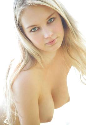 Lynne Nude Pics Aka Tabitha X Art Whitney Watch Beauty Lynne Hegre Art