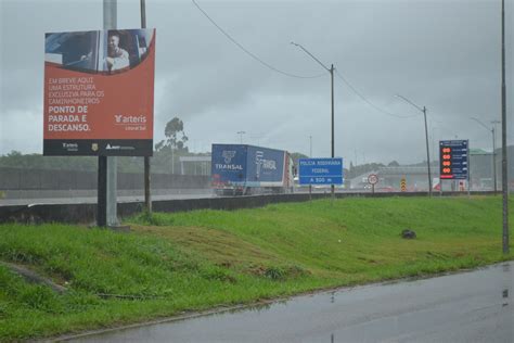 Ponto De Parada E Descanso Da Br Em Palho A Tem Data Para Ser