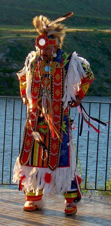 Wonderlandshoppe Blackfeet Indian Grass Dance