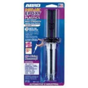 Чем приклеить пластик к кафелю?