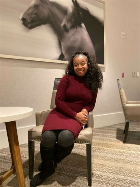 Meet Alexis Collins – CanvasRebel Magazine