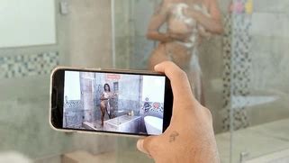 Paris The Muse Takes The Shower Porn Movies 3Movs