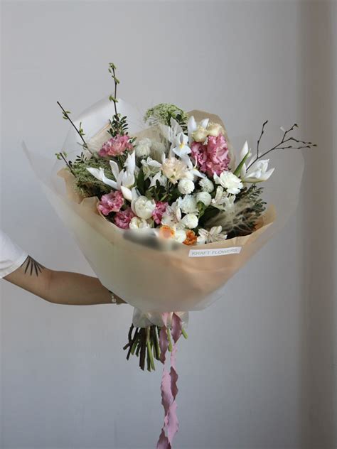 Нежная весна - купить в СПБ с доставкой в Kraft Flowers