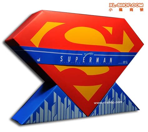 Hot Toys Mms Superman Th Scale Superman Collectible Figure