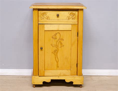 Старинная тумба с резьбой, артикул ТБ-14119 | Контора К