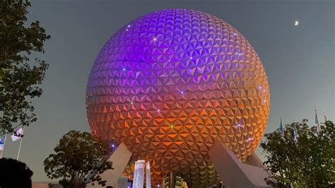 Video We Go On To New Horizons Spaceship Earth Lights Up For