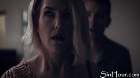 Shark Milf Hunting The Yoga Trainer Xnxx