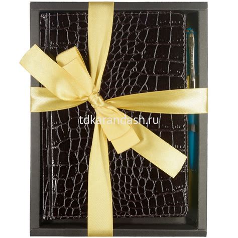 Набор подарочный "Caiman" (ежедневник А5+ 272стр. коричневый + ручка ...