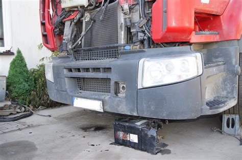 Kabina Renault Premium DXi zderzak kompletny - 7389843734 - oficjalne ...