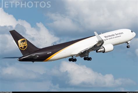 N Up Boeing Af Er United Parcel Service Ups Bill Wang