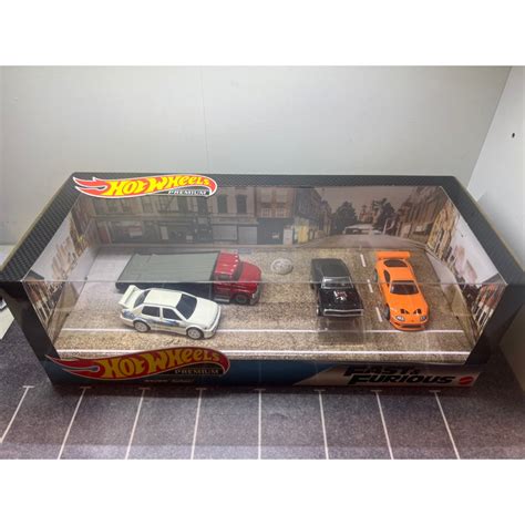 全新未拆 日版 風火輪 hot wheels 玩命關頭 運輸車 場景組 精裝 charger supra 膠胎 蝦皮購物