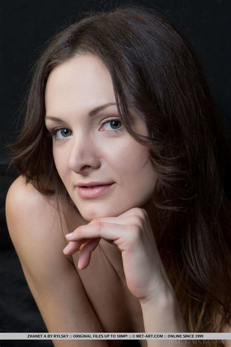 Sweet Natural Brunette Takes Off Thongs To XXX Dessert Picture