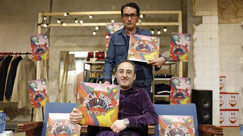 Mega Purple Sex Toy Kit Vuelve Con Disco Y Concierto